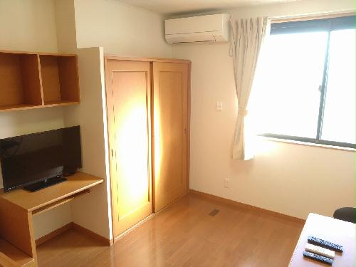 居室・リビング　※同タイプ部屋の写真となります