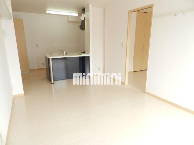 居室・リビング　対面キッチンのリビングです。