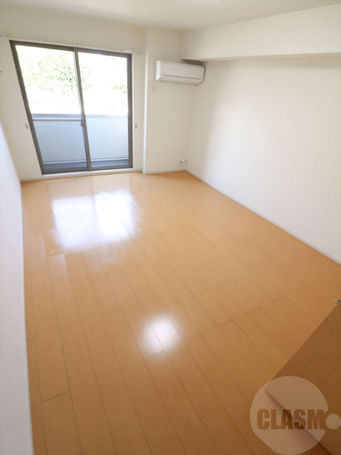 居室・リビング　９．６帖のリビング