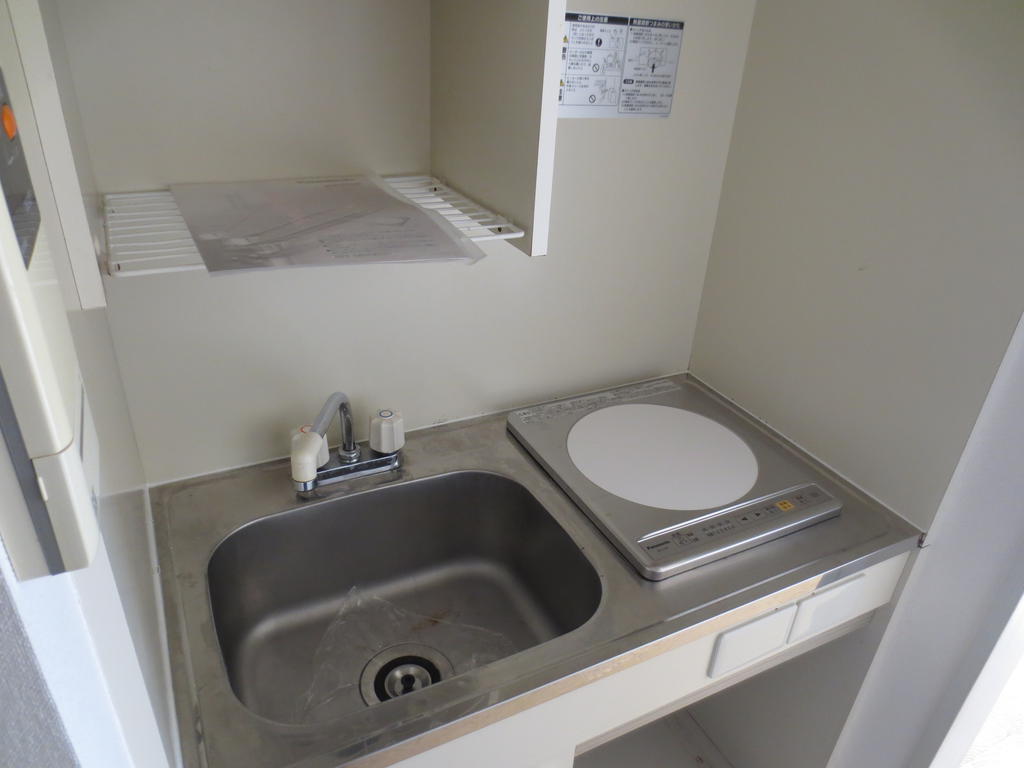 キッチン　家電付き物件！共用洗濯機を無料で利用できます。鳥取大学近く！
