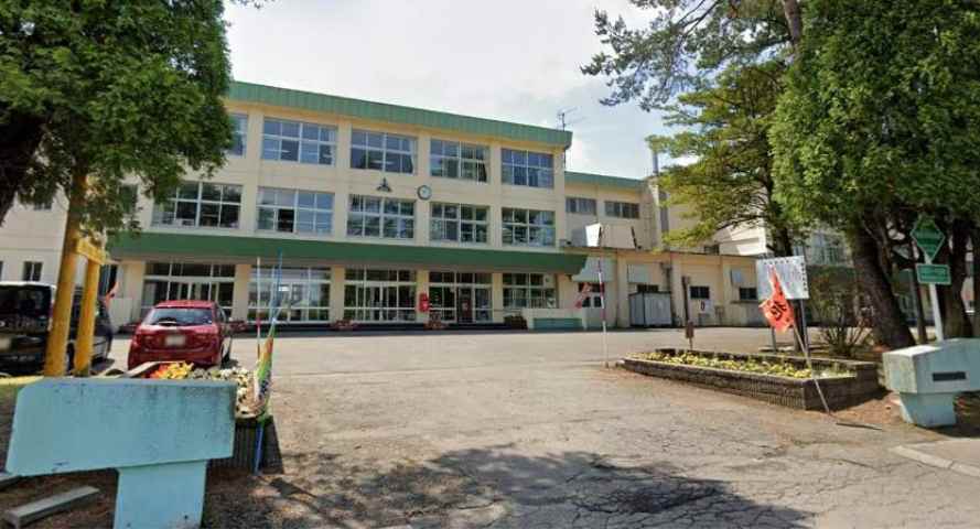 小学校　若草小学校（小学校）まで2140m