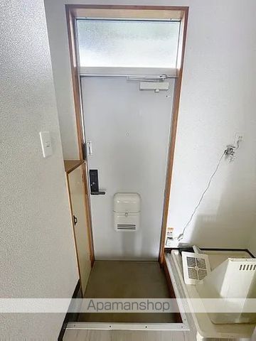 KDハイツA棟の玄関写真