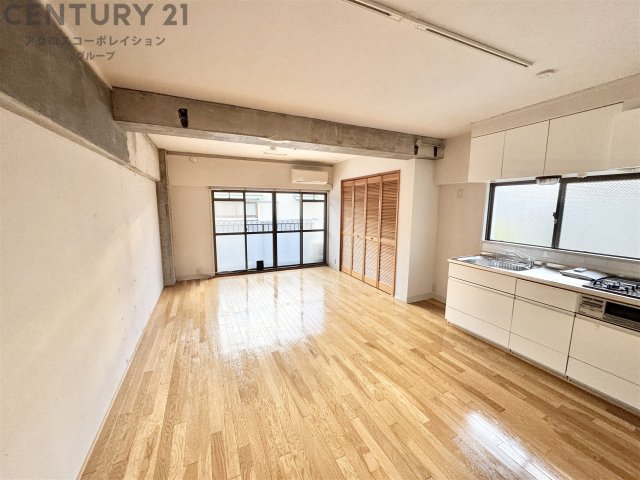 居室・リビング　広いリビング