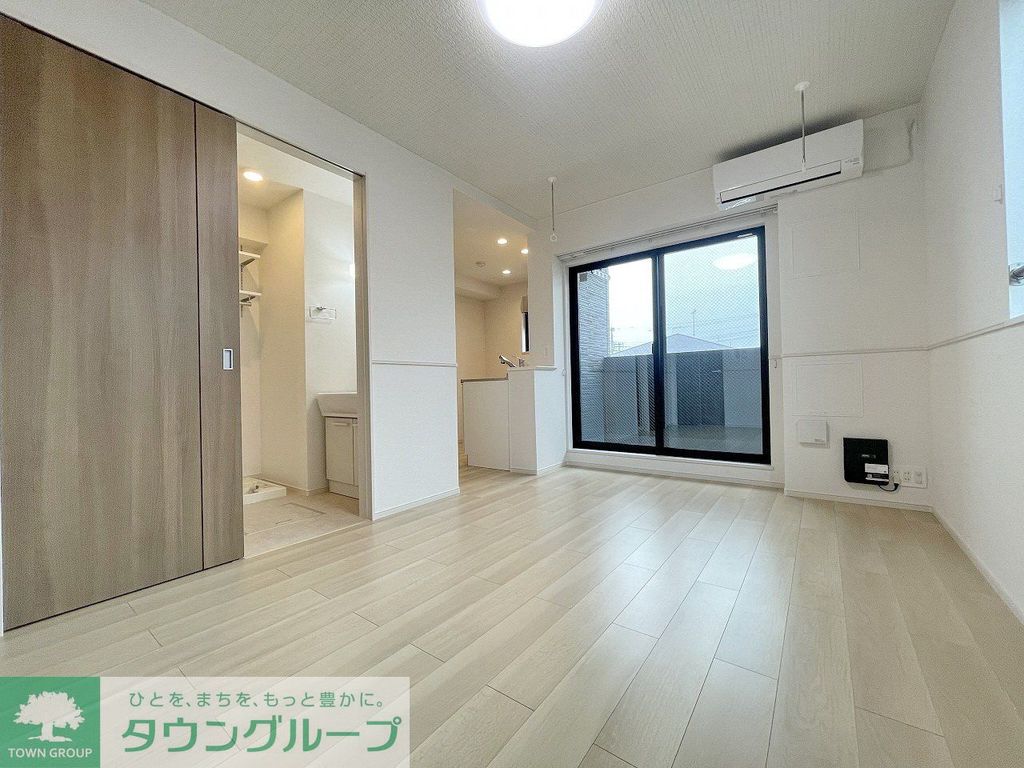 居室・リビング　同施工会社・同タイプ