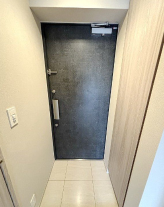 玄関　※別部屋参考写真