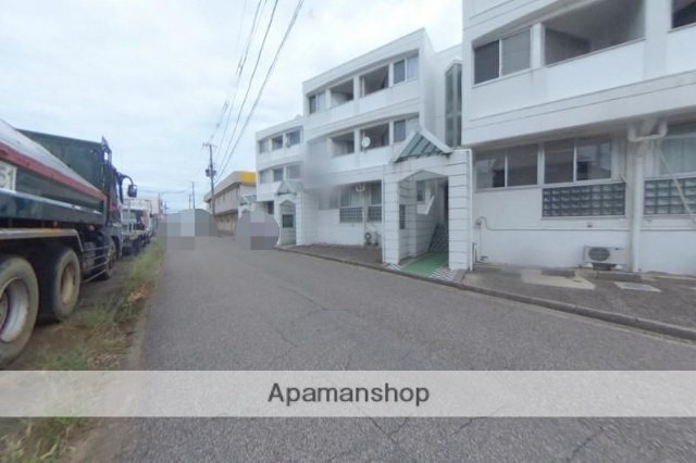 その他　前面道路（その他）まで0m