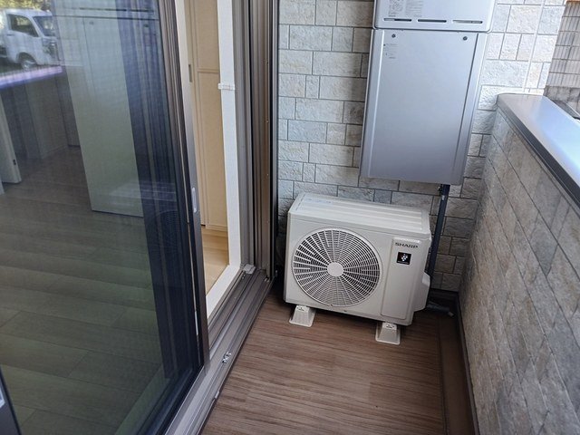 バルコニー　お洗濯にも便利なバルコニー付き