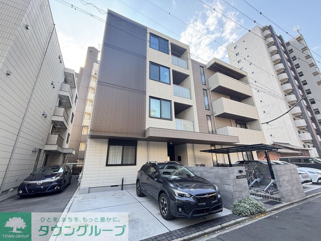 建物外観　駐車場