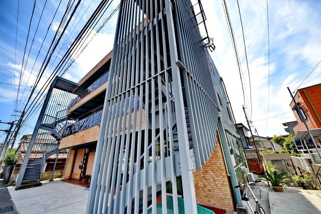 エントランス　藤沢駅徒歩圏内のマンションです