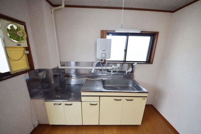 キッチン　２口コンロ設置可能です