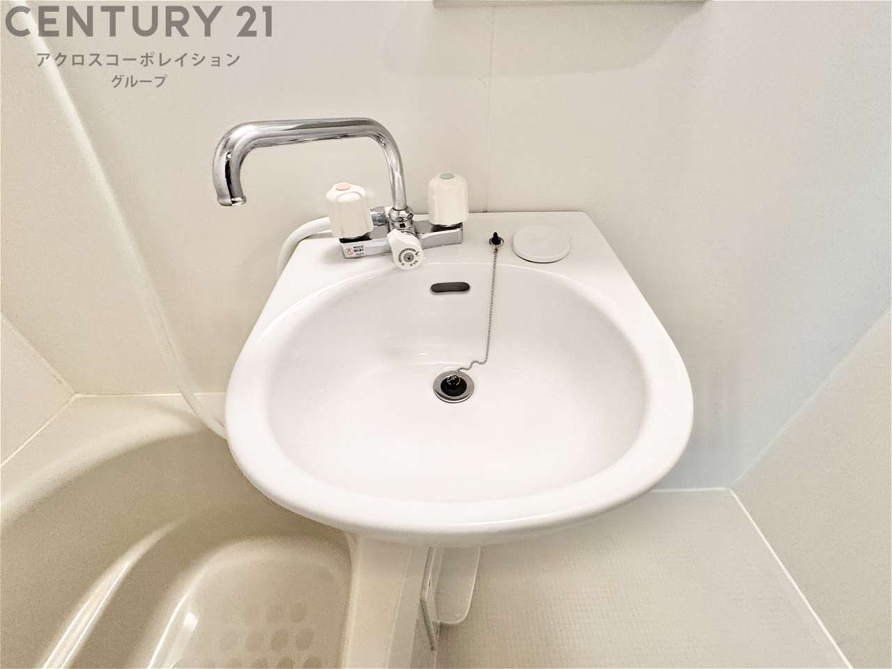 洗面設備　浴室内に洗面台がついてます♪