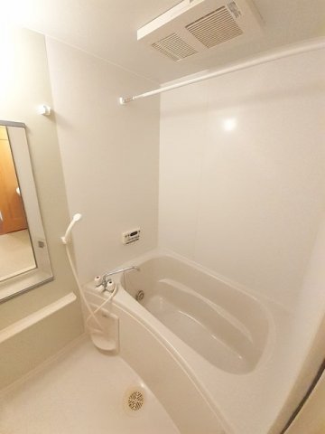 バス・シャワールーム　日々の疲れを癒すお風呂付です