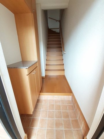 玄関　明るい玄関です