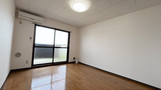 居室・リビング　他号室のお写真です