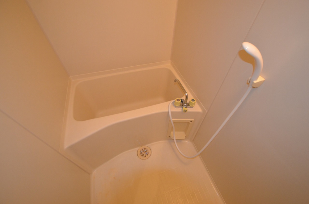 バス・シャワールーム　バストイレ別でオススメです！