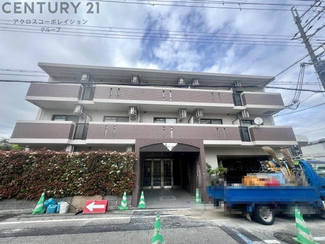 建物外観　宅配BOX設置済み！