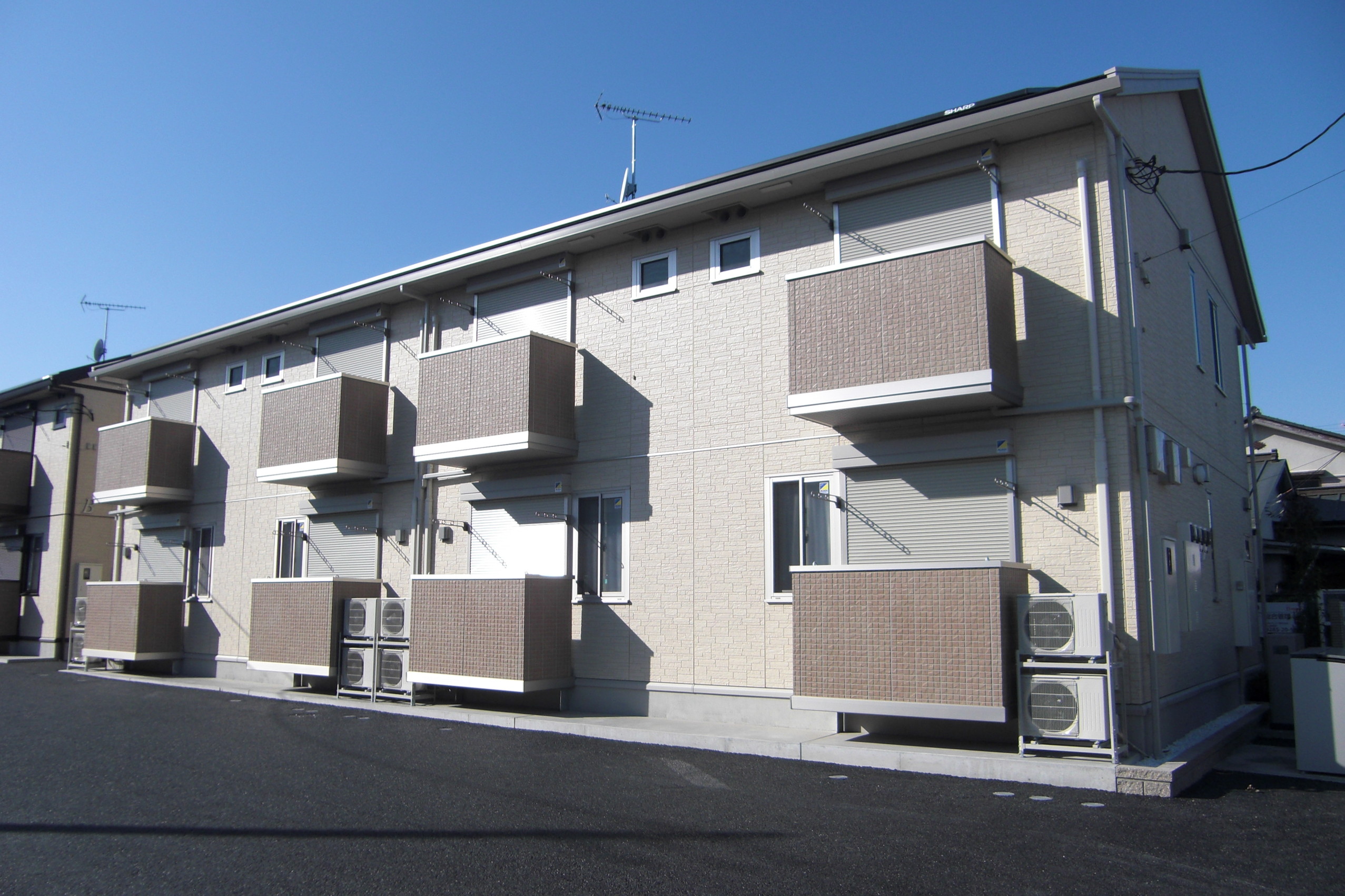 建物外観　人気のD-room！キレイなお部屋ですよ！