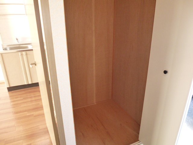 収納　廊下収納