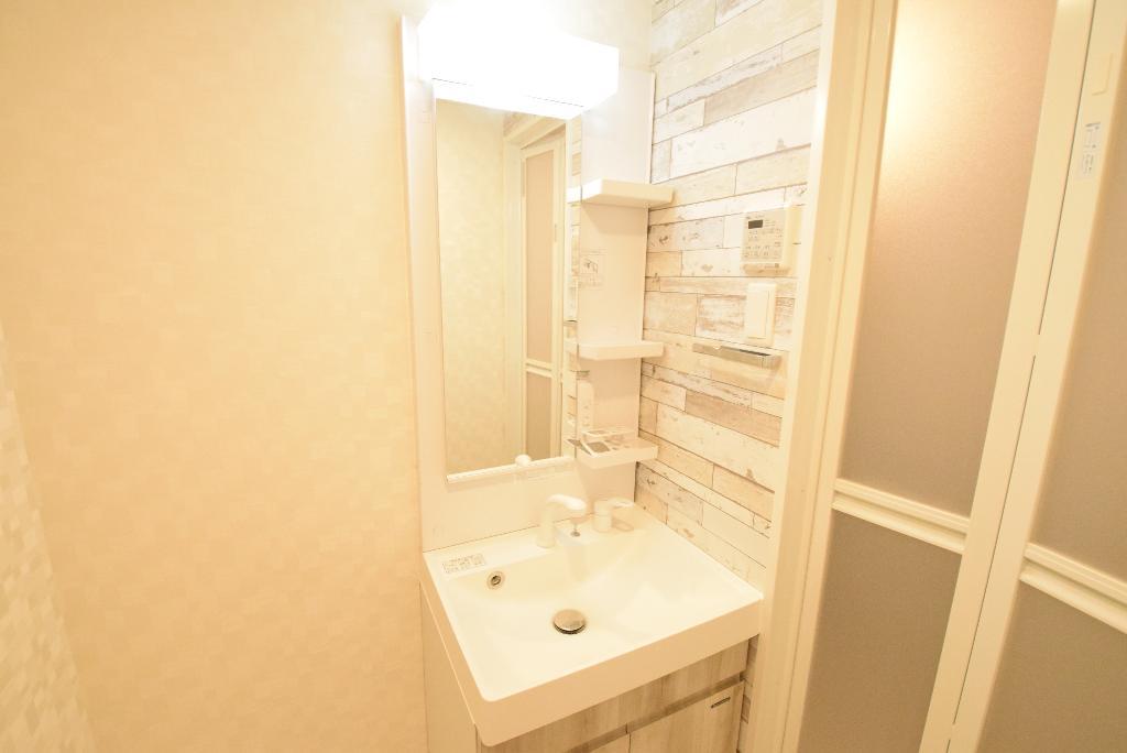 洗面設備　洗髪洗面化粧台