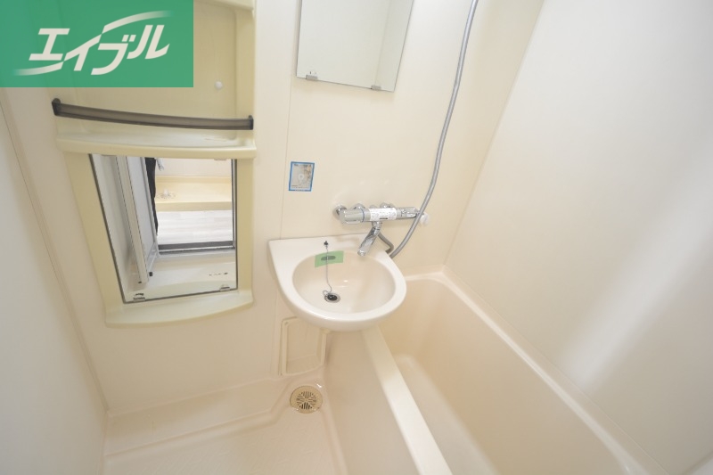 バス・シャワールーム　バス