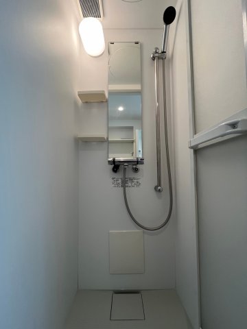 バス・シャワールーム　102号室イメージの為、現状を優先致します。
