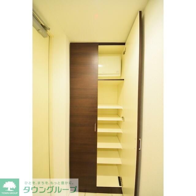 玄関　お部屋探しはタウンハウジングへ♪