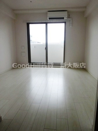 居室・リビング　レジディア新大阪