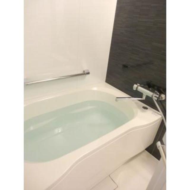 バス・シャワールーム　※写真は同タイプ住戸です。