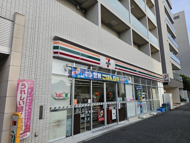 コンビニ　セブンイレブン 中野本町4丁目店（コンビニ）まで1076m
