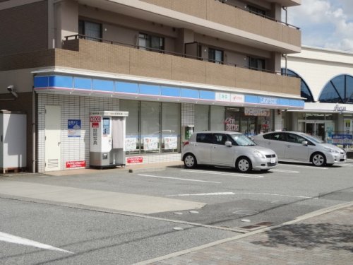 コンビニ　ローソン 宝塚小林三丁目店（コンビニ）まで191m