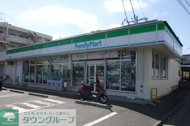 コンビニ　ファミリーマート藤沢石川店（コンビニ）まで430m
