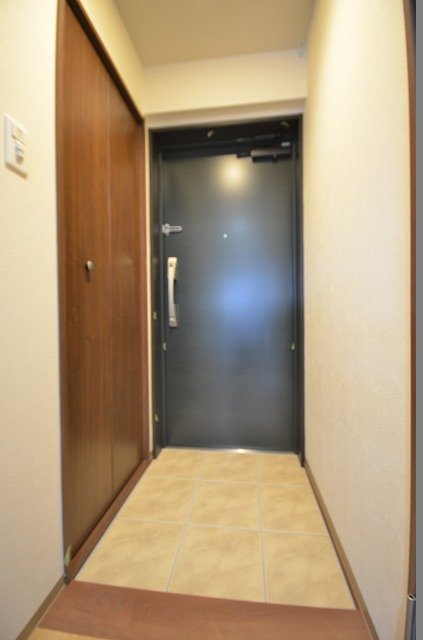 玄関　同物件、別号室のものです。