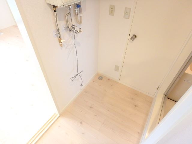 その他部屋・スペース　洗濯機置場。