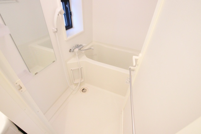 バス・シャワールーム　同タイプ別室の参考写真です。※現況優先