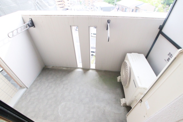 バルコニー　同タイプ別室の参考写真です。※現況優先