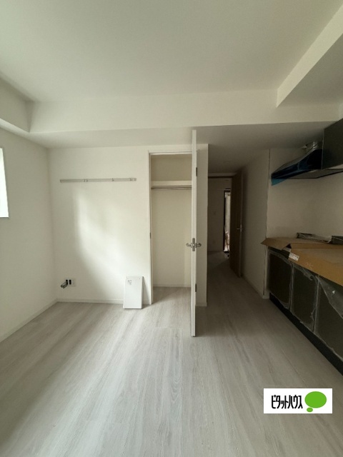 居室・リビング　建築中