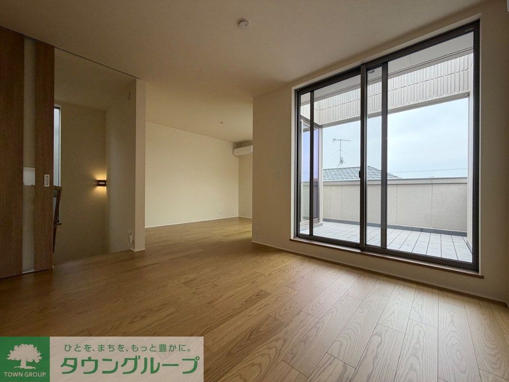 居室・リビング　庭