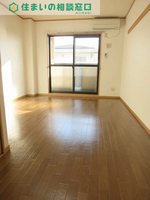 居室・リビング　同型