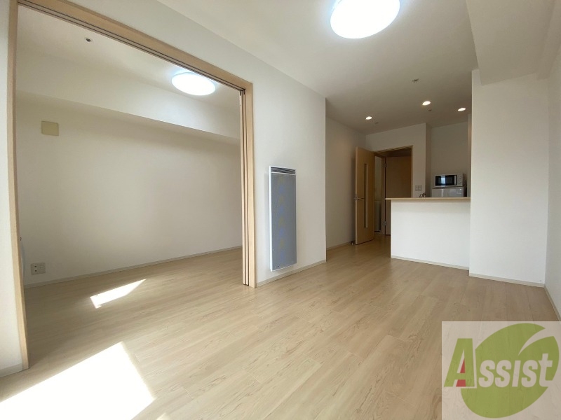 居室・リビング　広くてキレイなお部屋が広がっていて、充実した生活が送れそう。