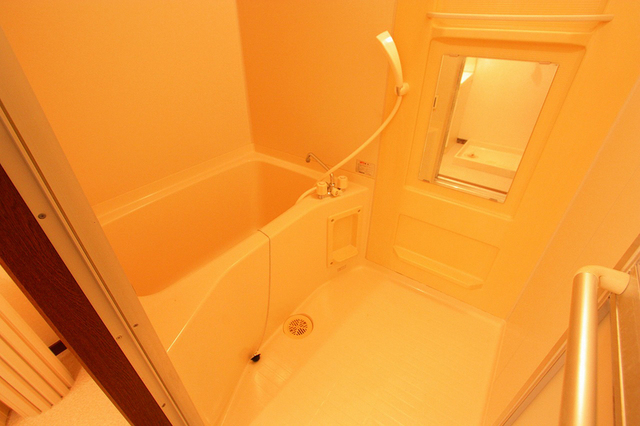 バス・シャワールーム　※別室の参考写真の為、現況優先です。