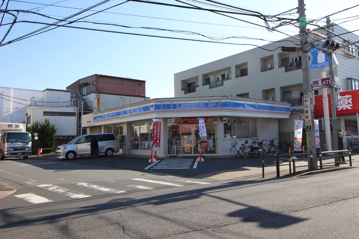 コンビニ　ローソン　興野1丁目（コンビニ）まで347m