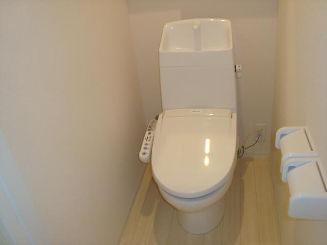 トイレ　シャワー付トイレ