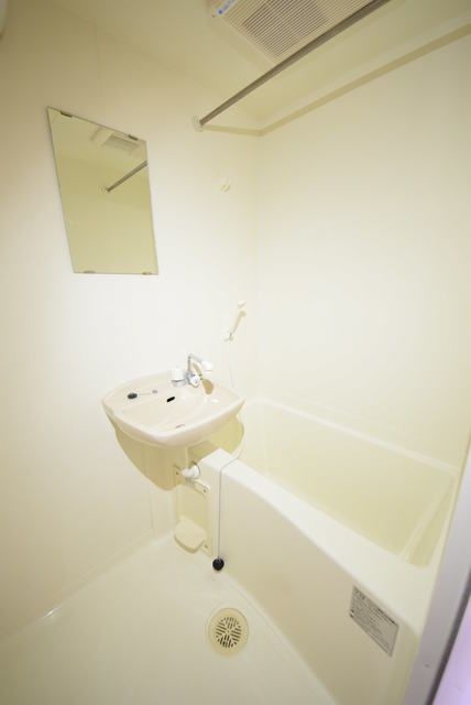 バス・シャワールーム　★お問い合わせはタウンハウジング町田店まで★