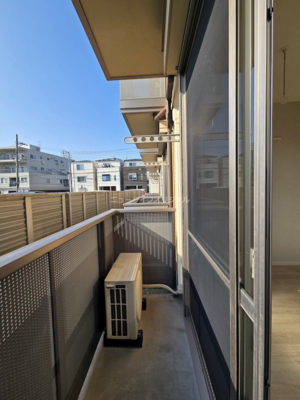 バルコニー　開放感のある風通しの良いバルコニー。