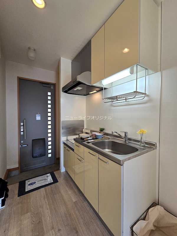 キッチン　コンロは設置幅・ガスの種別を確認の上、ご用意下さい