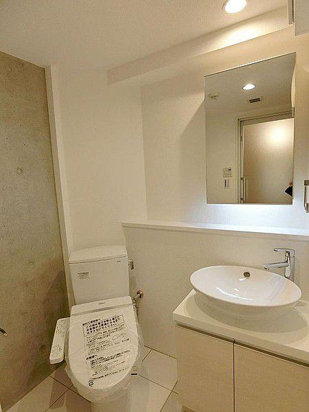 トイレ　※別部屋の参考写真です。