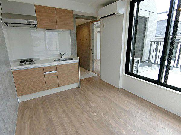 居室・リビング　※別部屋の参考写真です。