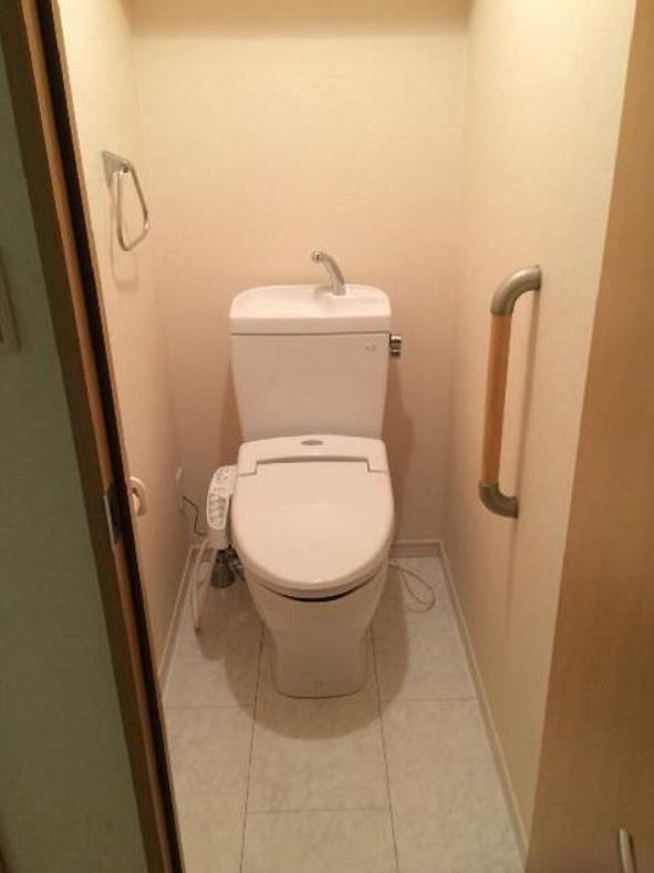 トイレ　（別タイプ参考写真）Ｇ＆Ｗ東池袋　豊島区東池袋２