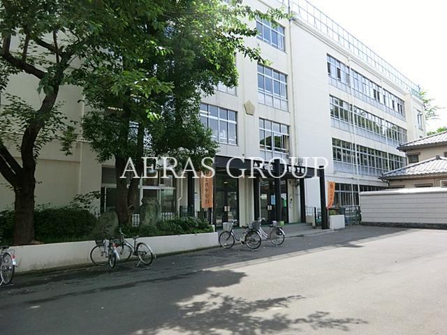 中学校　台東区立上野中学校（中学校）まで881m