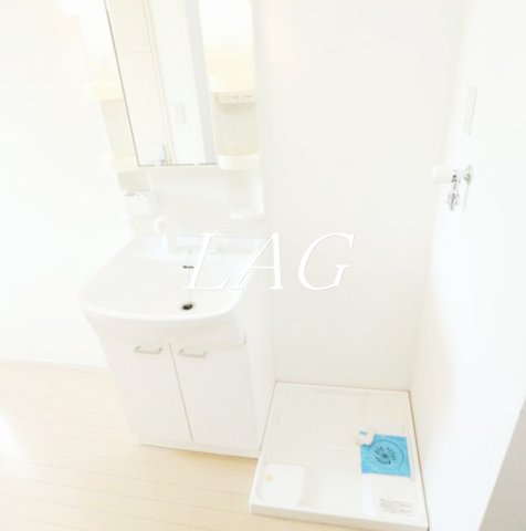 洗面設備　独立洗面台です。